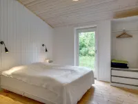 "Lucie" - 1.5km from the Sea