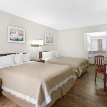 Days Inn by Wyndham Kingman West