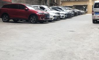 Tongjiang Yuxuan Hotel