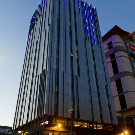 Premier Inn Glasgow CC Buchanan Galleries Отели рядом с достопримечательностью «Площадь Джордж-сквер»