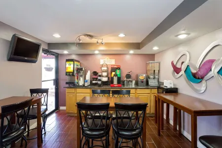 夏洛特港騎士酒店