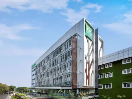 Ibis Styles Jakarta Sunter