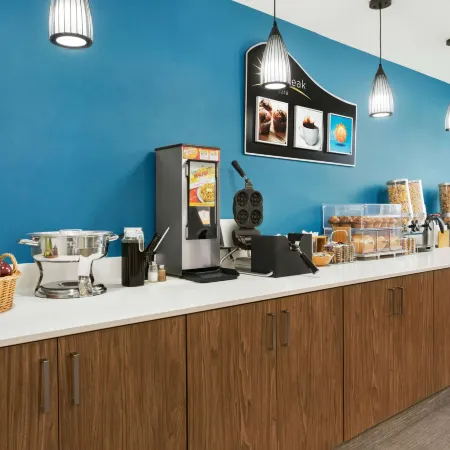 Days Inn by Wyndham Kingston
