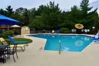 Days Inn by Wyndham Wayne - Family