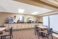 Ramada Limited Cockeysville - breakfast