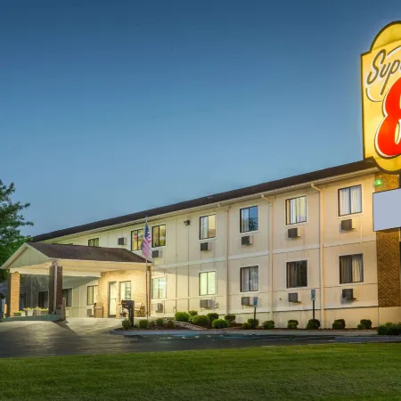 Super 8 by Wyndham Danville