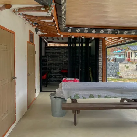 Boryeong Dalitteumyeonkkochipigo Hanok Stay