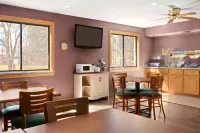 Baymont by Wyndham Logan - breakfast