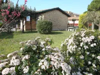 Villa al mare circondata da giardino