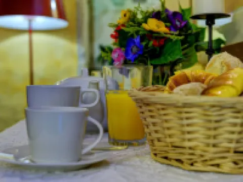Independent Apartment n 4  in an Old Mansion Located by the Mouth of Douro River Hotels in Foz do Douro