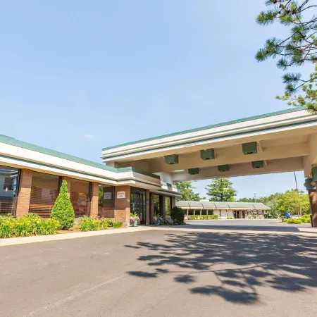 Country Inn & Suites by Radisson, Traverse City, MI