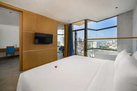 San Marino Boutique Danang Отели рядом с достопримечательностью «Dong A University»