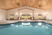 Country Inn & Suites by Radisson, Detroit Lakes, MN Hotels in Dunn Township