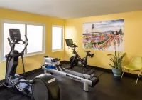 Park Lane Suites & Inn - Gym