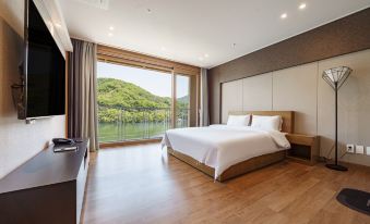 Gapyeong Riverville Pension