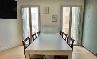 Large Appartement 3 BedRooms - Free Parking Center Antibes