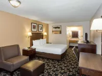 MorningGlory Inn & Suites