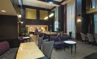Hampton Inn & Suites Palestine - breakfast