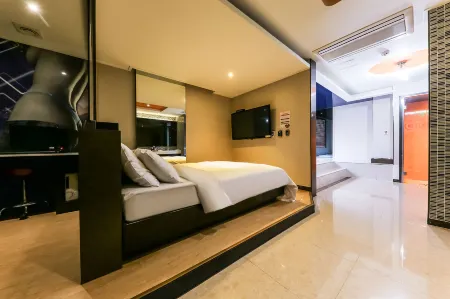 Dangjin Healing Self Check-in Motel Отели рядом с достопримечательностью «Sapgyocheon Observatory»