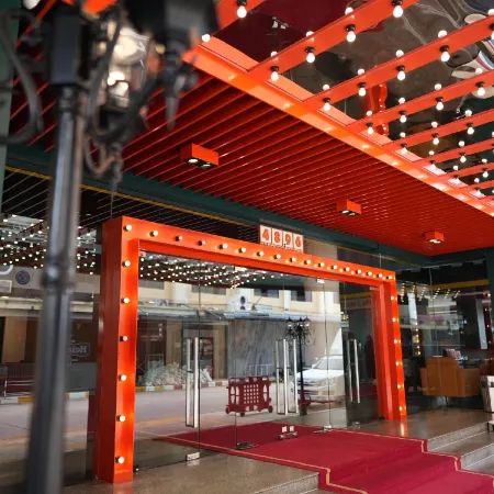 NW 4896 Theater Hotel @ Samnakkham