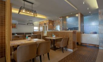 Hotel Vashanth Krishna