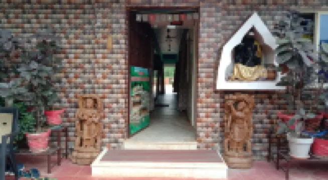 Okaasan Guest House & Restaurant