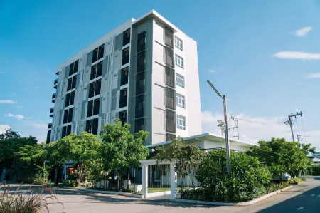 The Zenery Hotel Отели рядом с достопримечательностью «Wat Chedi Sao Lang»