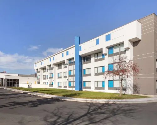 GLō Best Western Mississauga Corporate Centre Hotels near Microsoft Canada Head Office