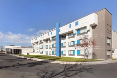 GLō Best Western Mississauga Corporate Centre Các khách sạn ở Mississauga