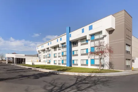 GLō Best Western Mississauga Corporate Centre