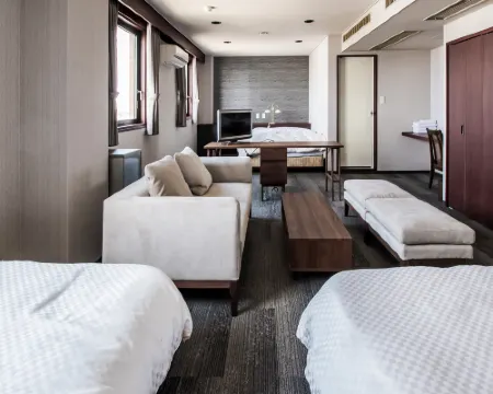 Business Hotel Pocket Hotel di Itano District