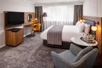 Crowne Plaza Manchester Airport Hotels in der Nähe von Milliners Wharf