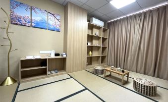 Yixiu Tatami Apartment (Yinchuan West Road)