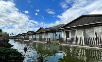 21 Holiday Resort
