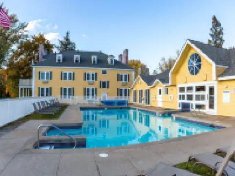 The Bethel Resort & Suites Hotels in Bethel