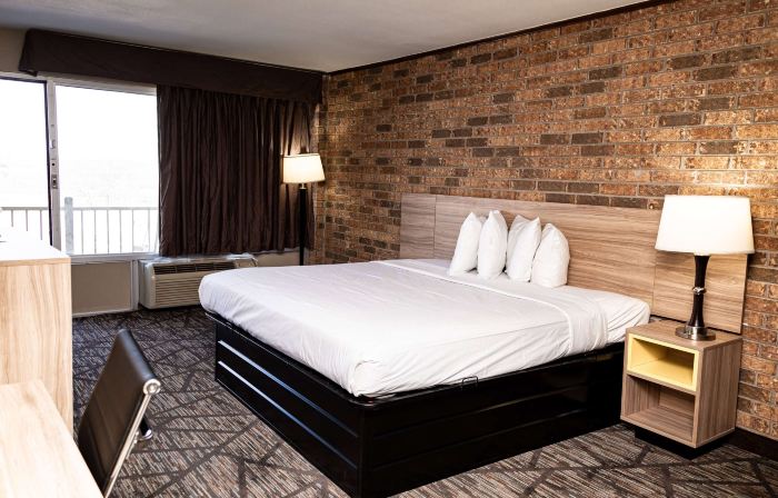 Days Inn by Wyndham Batesville AR