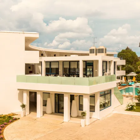 Nasos Hotel & Resort Отели рядом с достопримечательностью «Пляж Мессонги»