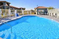 Comfort Inn & Suites Hotels in Burnet County