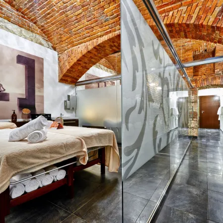 Queen Boutique Hotel