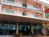 All Day Hotel Hotels in 