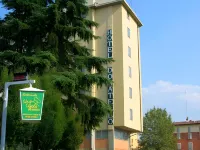 Hotel Donatello Hotels in Модена
