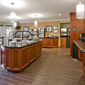 Staybridge Suites CHARLOTTE BALLANTYNE by IHG Отели в г. Шарлотт