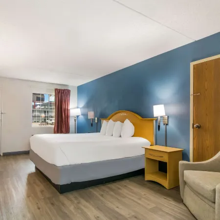 Econo Lodge Branson Theater District