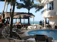Kite Beach Inn - piscina