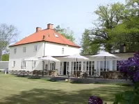 Stegeborgs Trädgårdshotell Hotels near Stegeborgs Slottsruin
