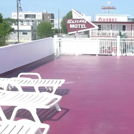 Skylark Resort Motel