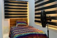 Flenjo Zone Bar and Apartments - Bares