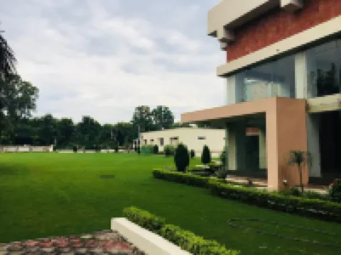 Red Bishop Tourist Resort Hotel a Panchkula