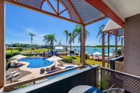 Comfort Resort Waters Edge
