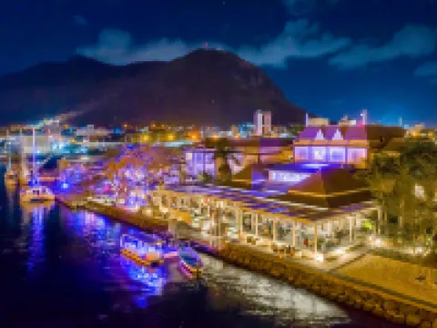 Le Suffren Hotel & Marina Hôtels à : Port-Louis